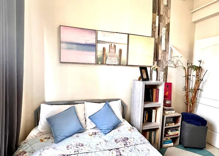 Tomas Morato Quezon - Residences Guest house *