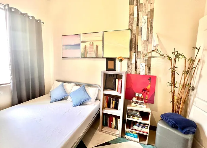 Tomas Morato Quezon - Residences Guest house