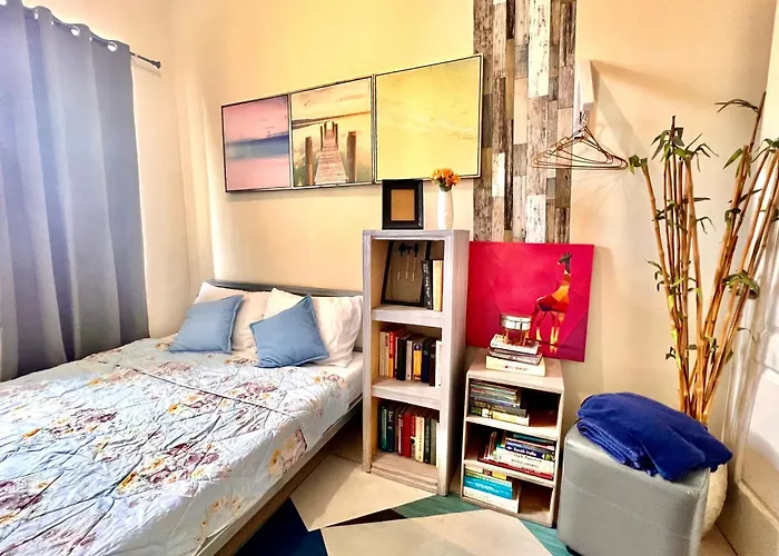 Tomas Morato Quezon - Residences Guest house *