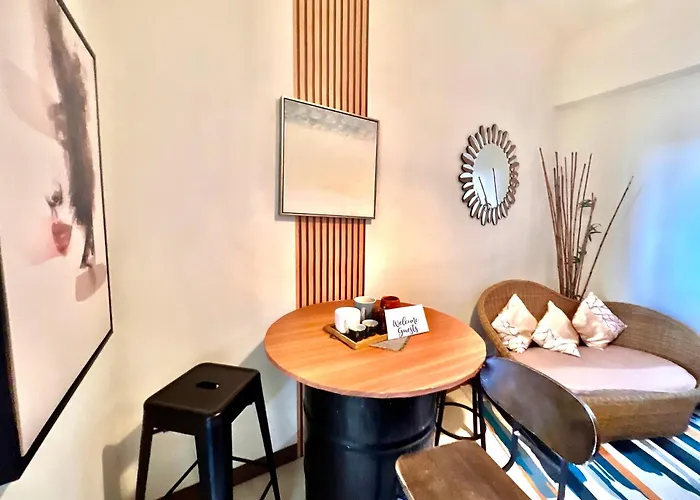 Tomas Morato Quezon - Residences *