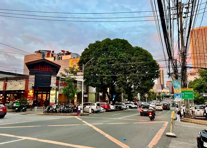 Tomas Morato Quezon - Residences * Manila