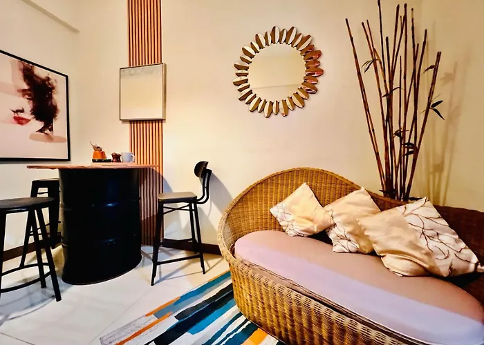 Tomas Morato Quezon - Residences * Manila